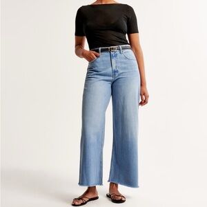 Abercrombie & Fitch Crop Wide Leg